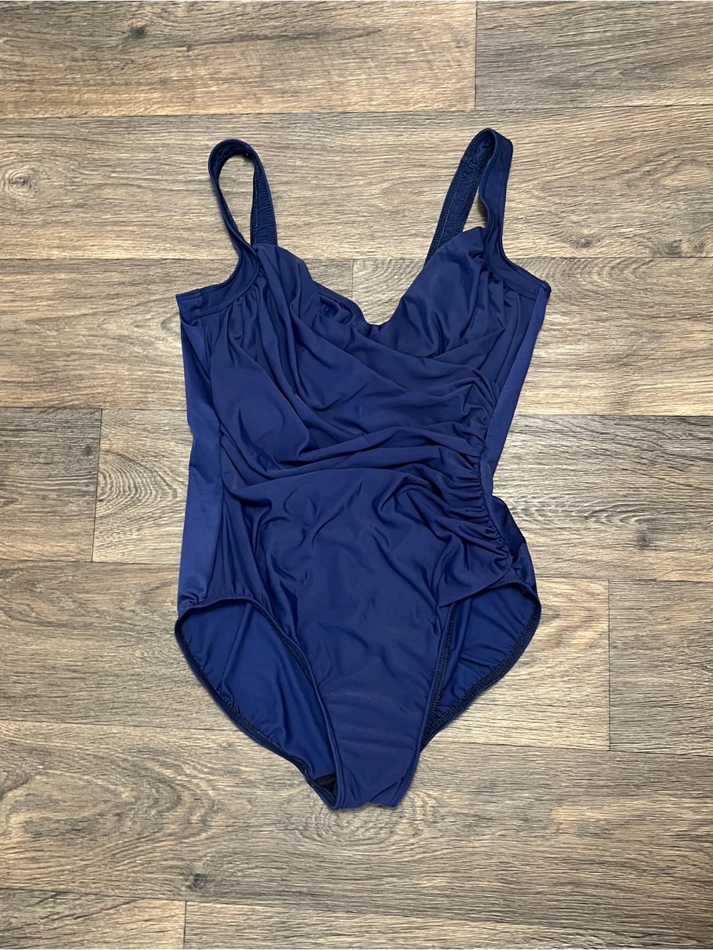 MiracleSuit One-Piece Swimsuit Navy Blue Size 16 Vacation Pool Plus Size Beach